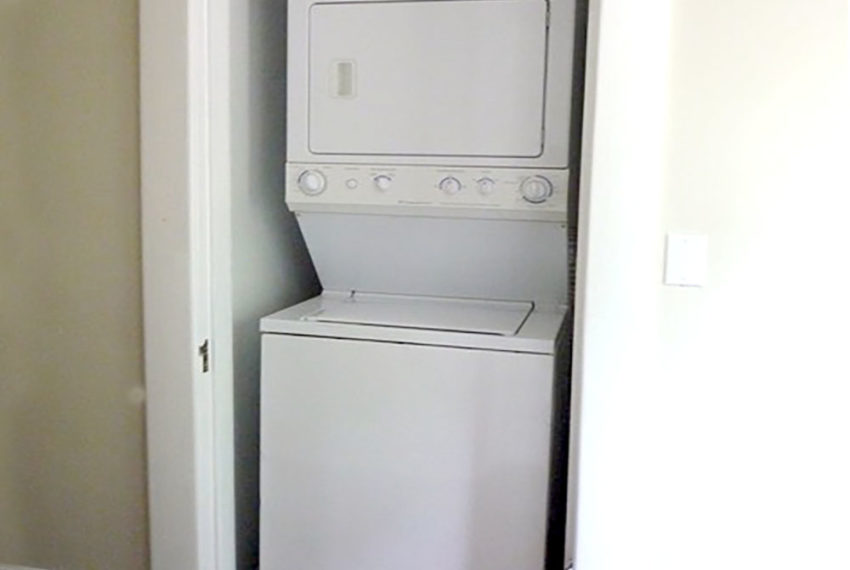 523 Upper Laundry